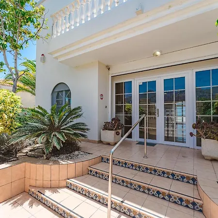בית נופש Gorgeous Golf Heated Pool Sea View *