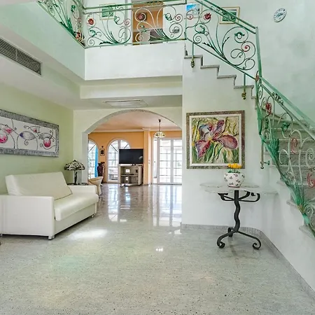 Gorgeous Golf Tatil Evi *