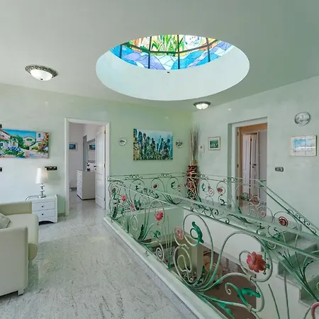Gorgeous Golf Heated Pool Sea View