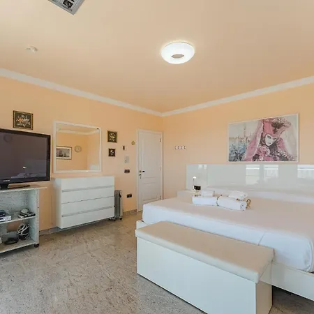 Gorgeous Golf Costa Adeje