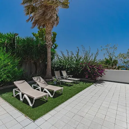 Nyaraló Gorgeous Golf Heated Pool Sea View