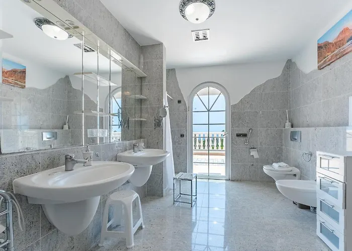 Gorgeous Golf 아데제