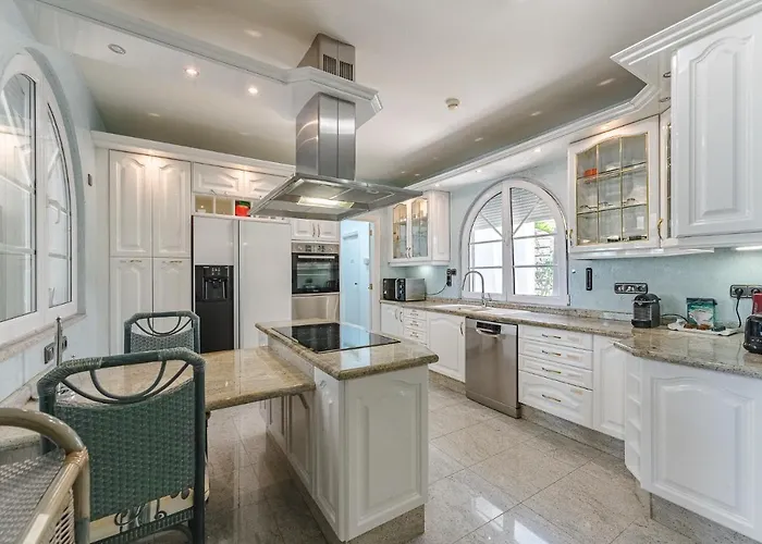 펜션 Gorgeous Golf 아데제