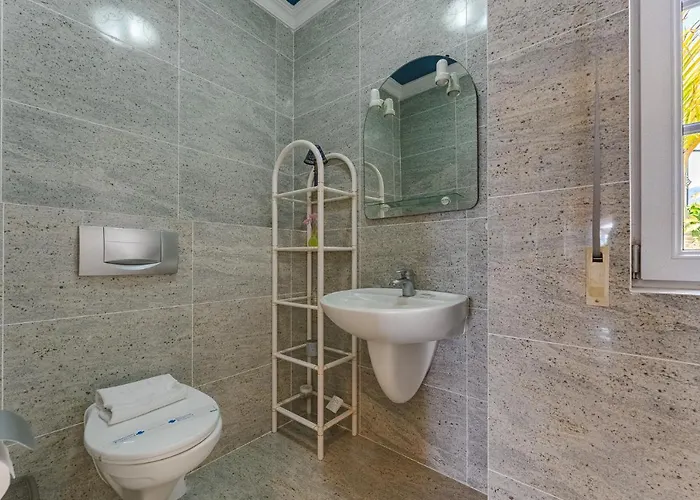 Gorgeous Golf 아데제